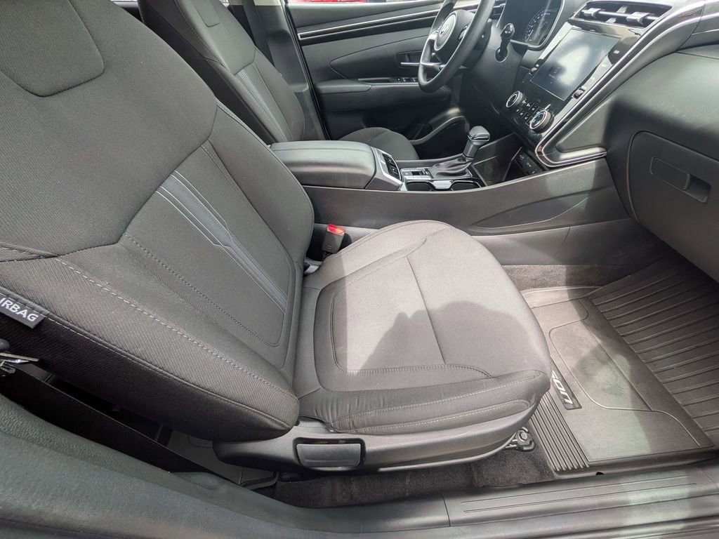 Certified 2023 Hyundai Tucson SEL w/ Winter Package AWD/4WD image 28