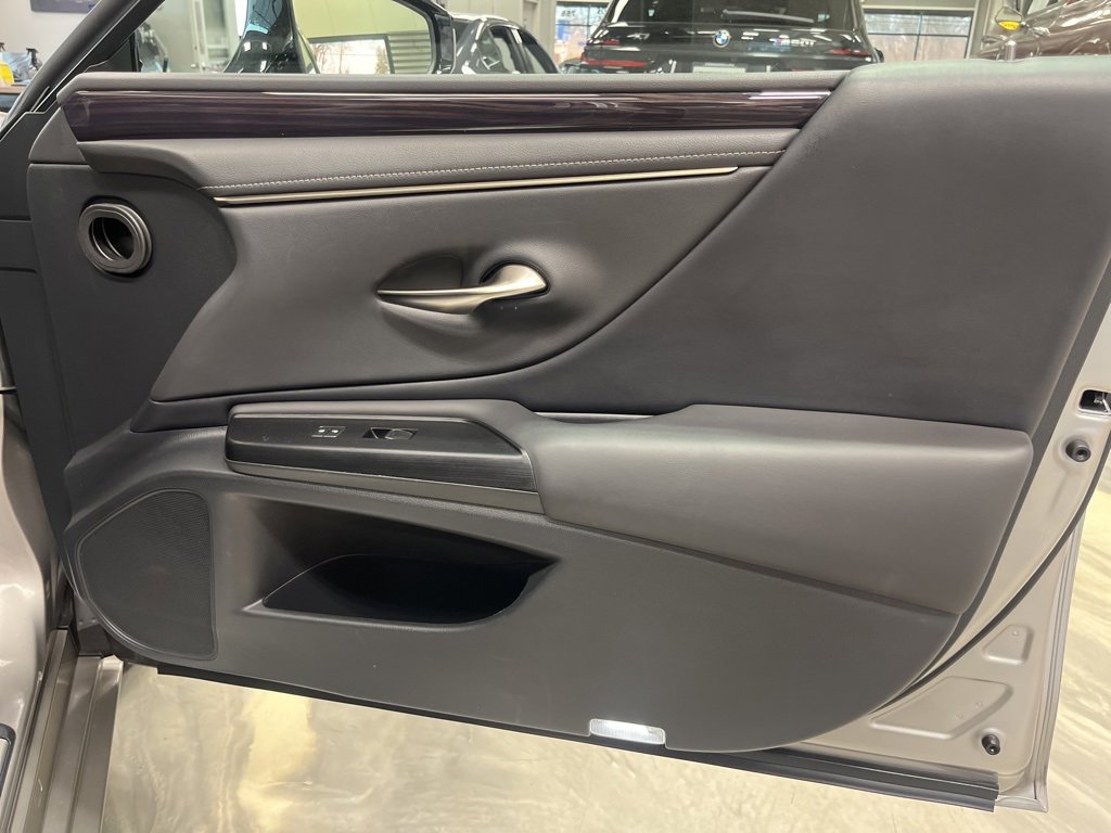 Used 2021 Lexus ES 350 w/ Premium Package image 31