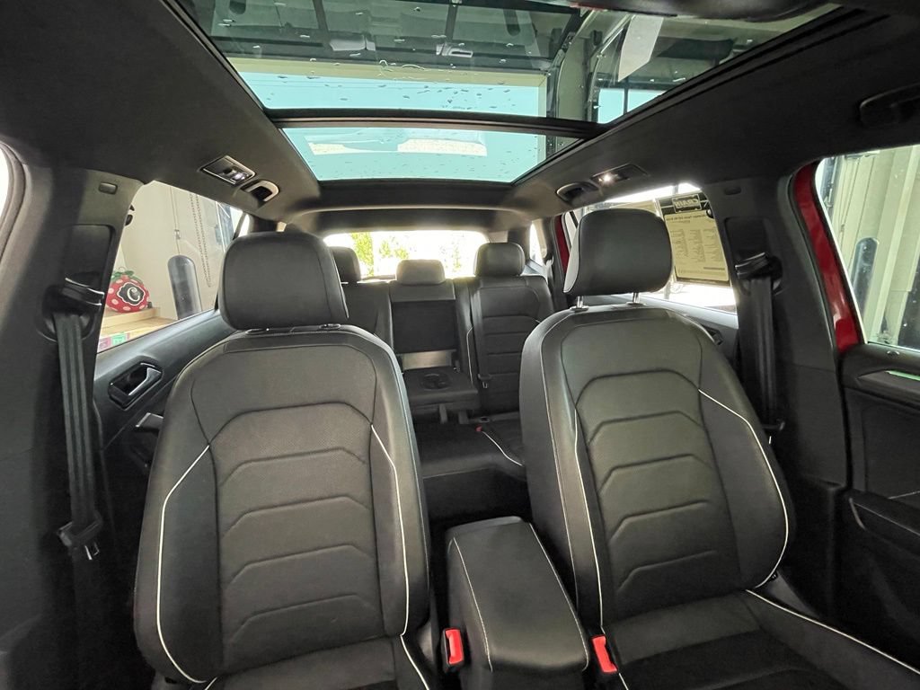 Used 2024 Volkswagen Tiguan SEL R-Line AWD/4WD image 29