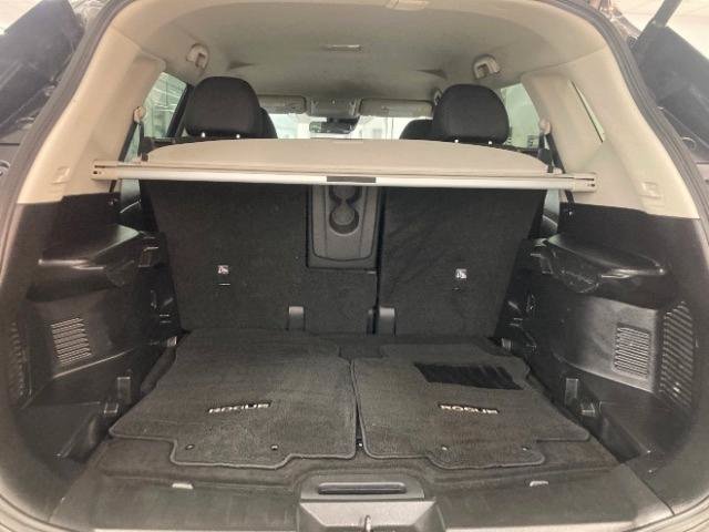 Used 2020 Nissan Rogue SV AWD/4WD image 33