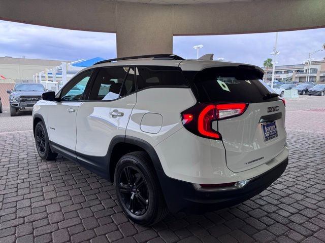 Used 2024 GMC Terrain AT4 image 3