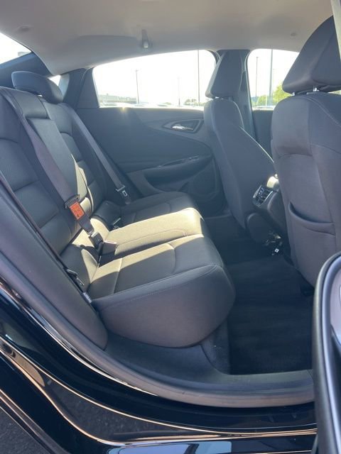 Used 2024 Chevrolet Malibu LT image 28