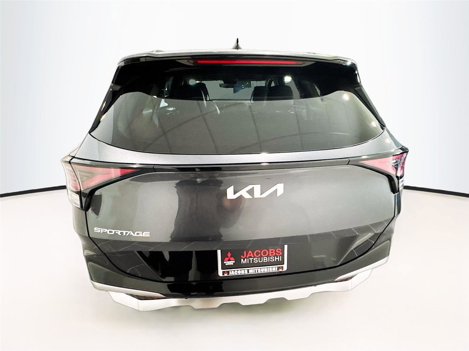 Used 2024 Kia Sportage SX image 28