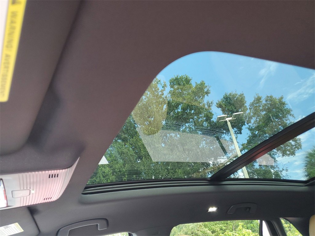 New 2026 Volkswagen Atlas Cross Sport SEL R-Line image 31