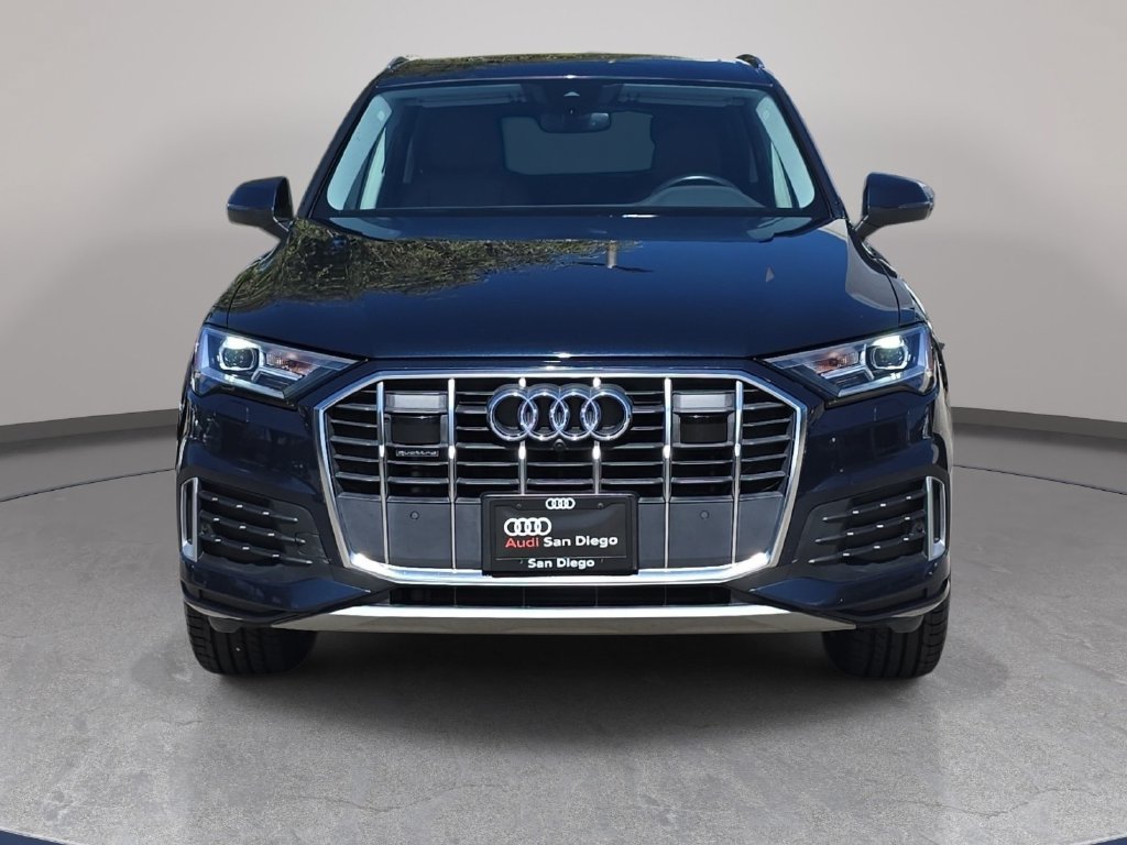 Used 2023 Audi Q7 2.0T Premium w/ Convenience Package AWD/4WD image 3