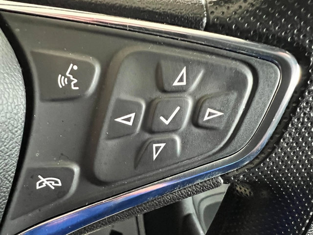 Used 2023 Chevrolet Malibu LT FWD image 19