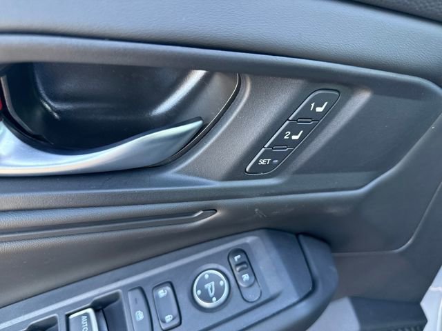 Used 2025 Honda Accord EX-L image 11