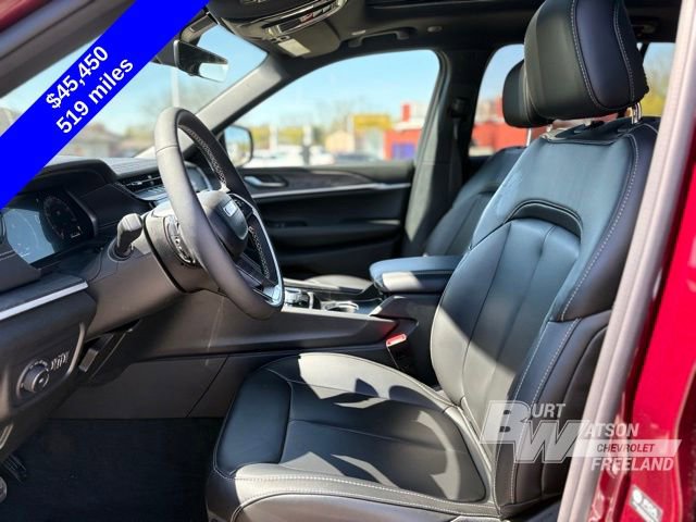 Used 2026 Jeep Grand Cherokee Limited AWD/4WD image 9
