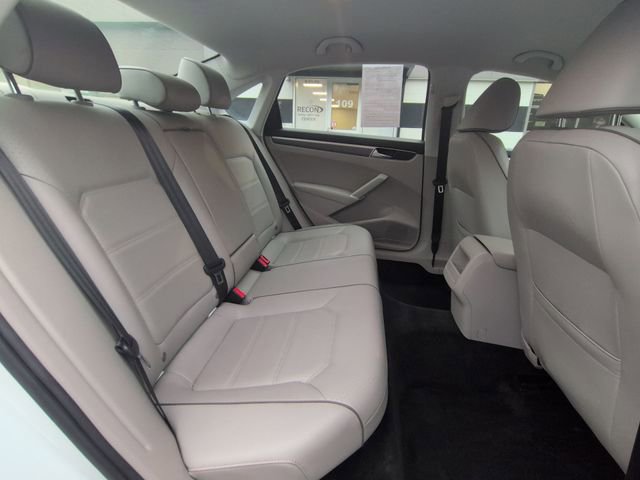 Used 2018 Volkswagen Passat 2.0T S image 23