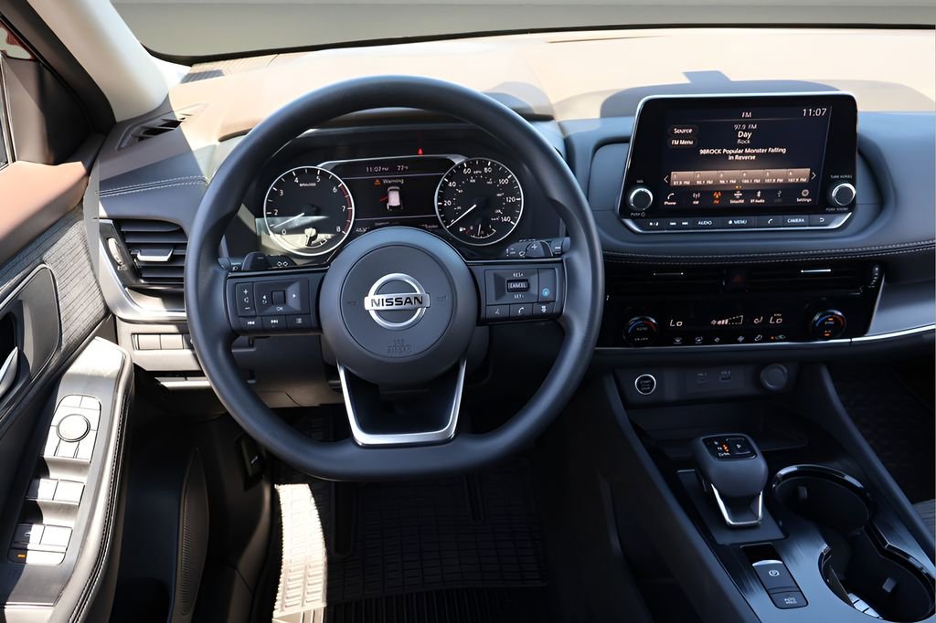 Used 2021 Nissan Rogue SV FWD image 14