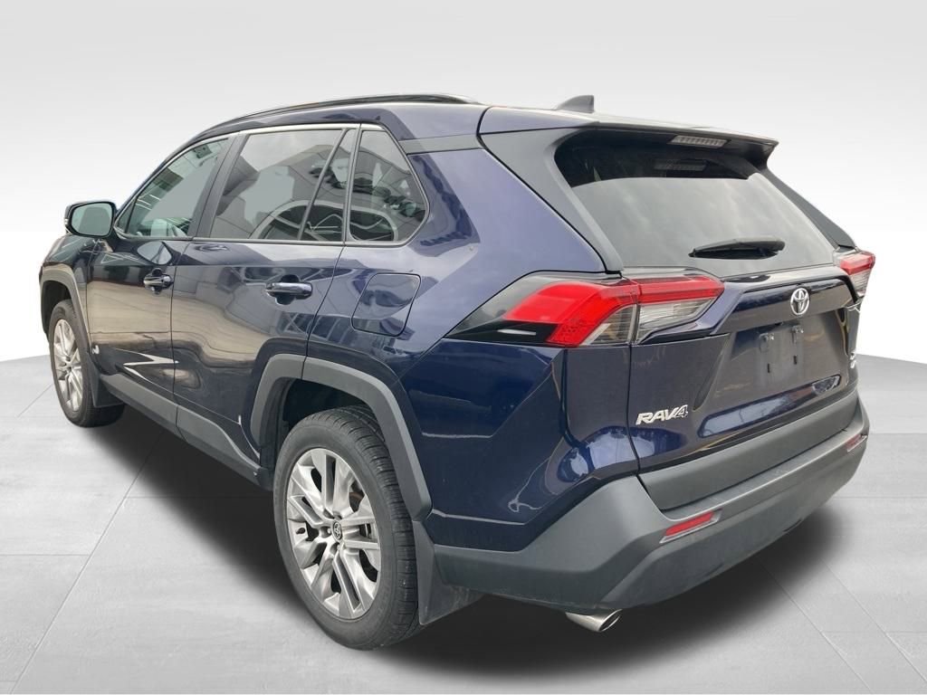 Used 2024 Toyota RAV4 XLE Premium w/ Weather Package image 33