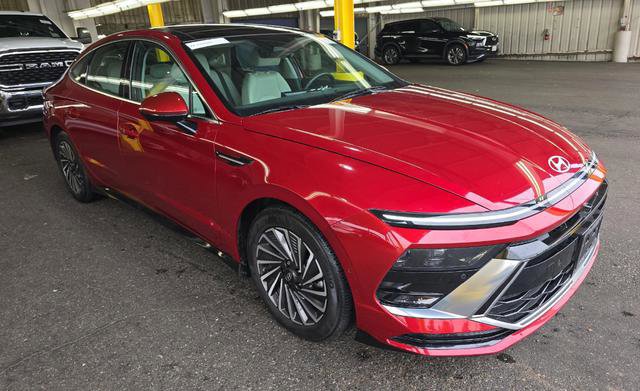 Used 2024 Hyundai Sonata Limited image 2