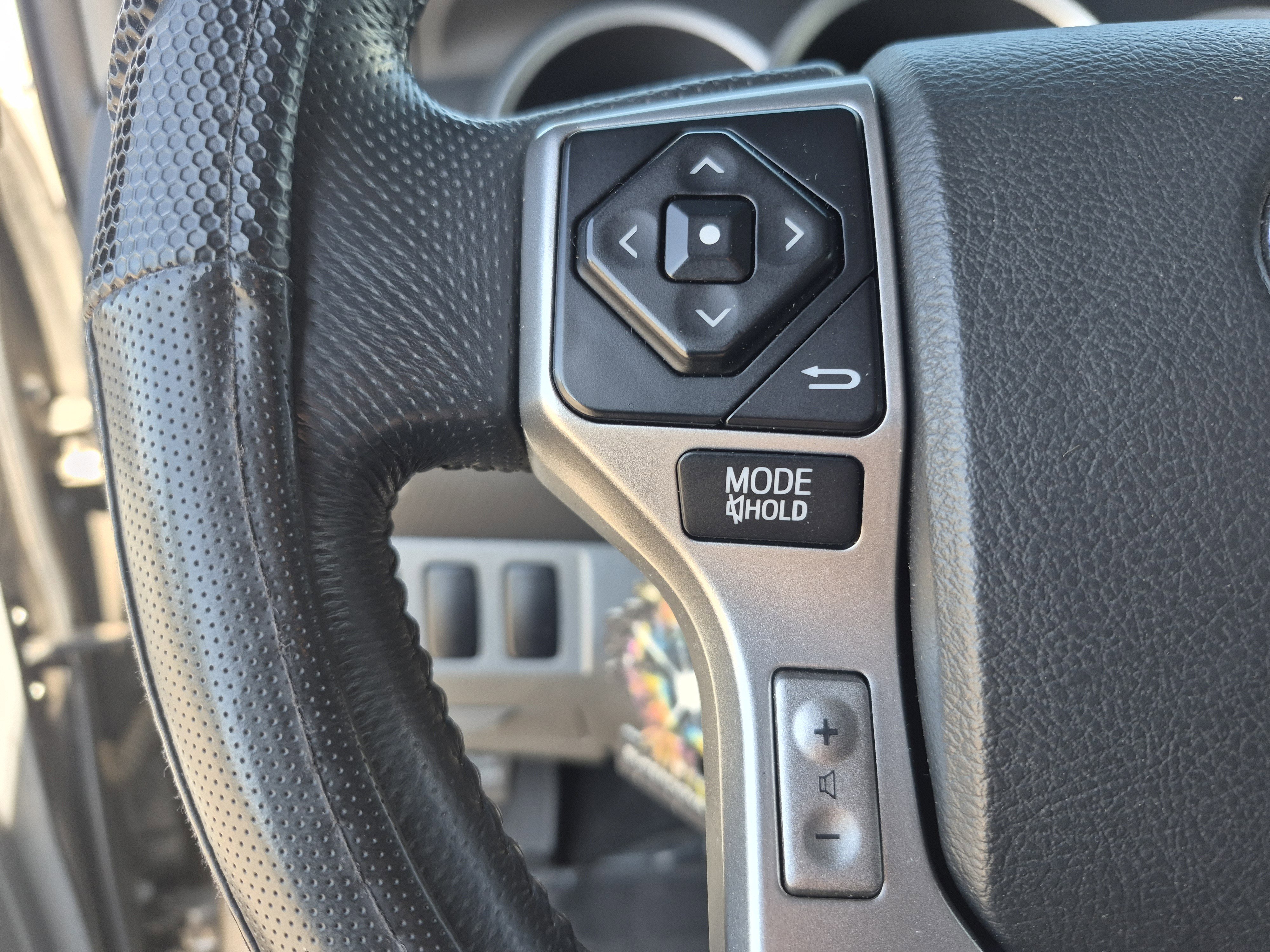Used 2015 Toyota Tacoma PreRunner w/ TRD Sport Package RWD image 26