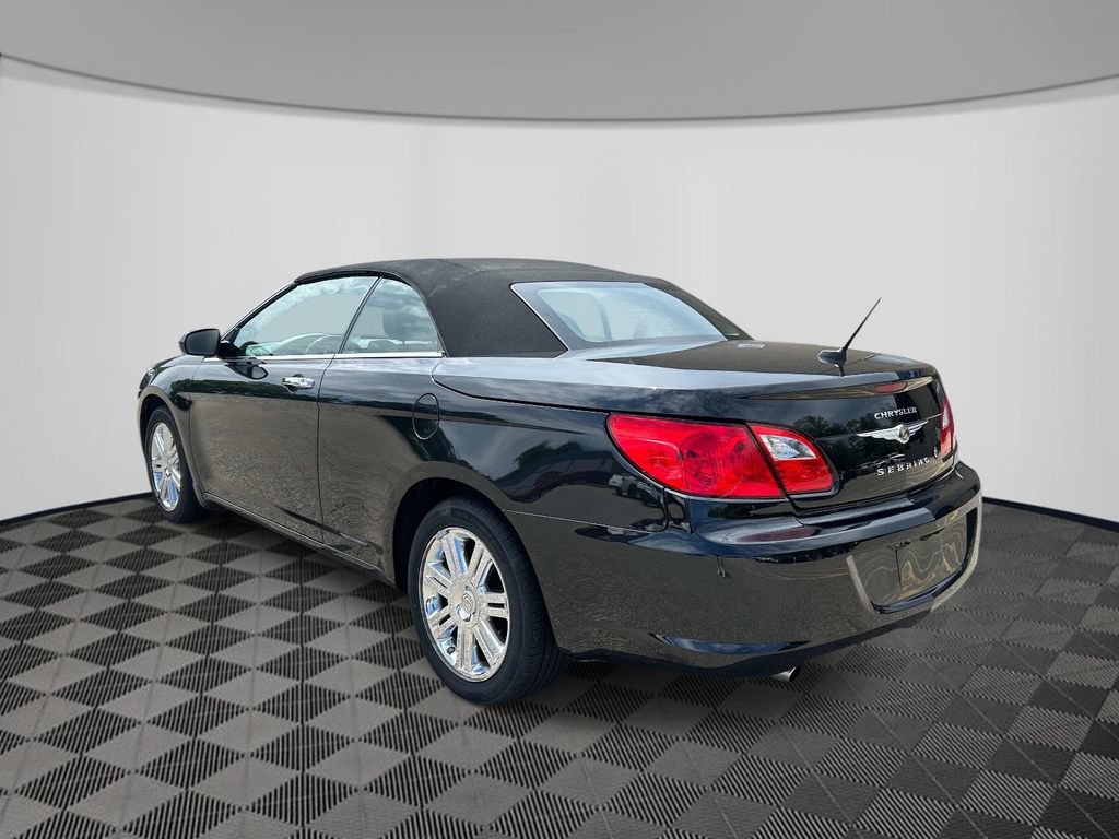 Used 2009 Chrysler Sebring Limited FWD image 3