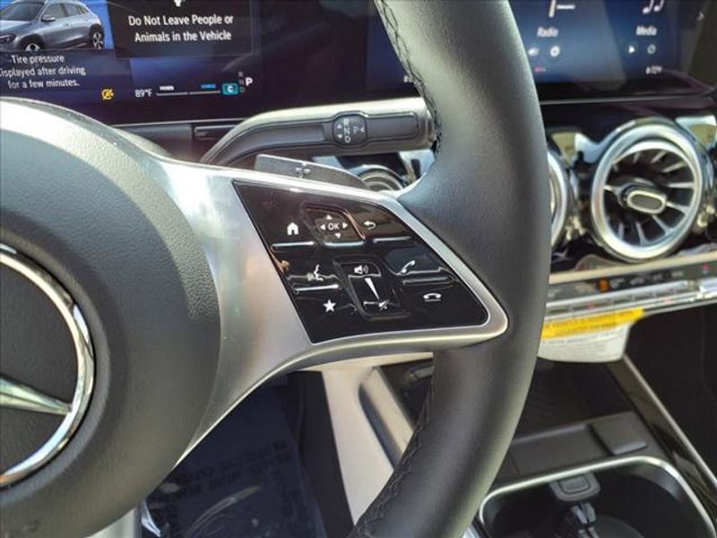 Certified 2025 Mercedes-Benz GLA 250 4MATIC image 19