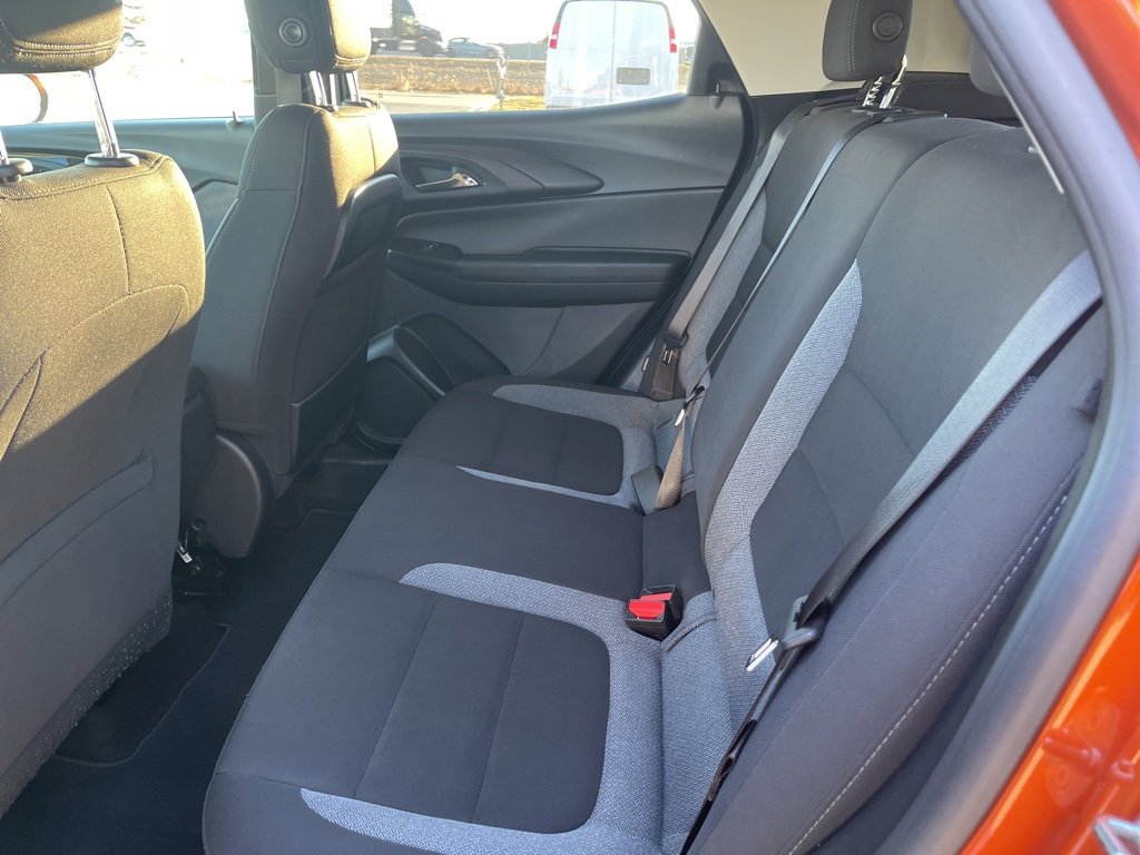 Certified 2022 Chevrolet TrailBlazer LT w/ Driver Confidence Package image 11