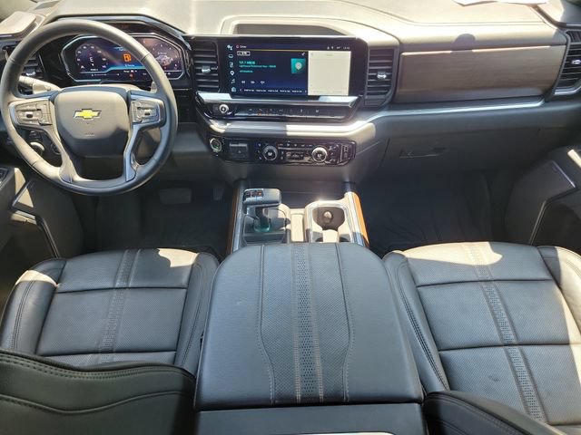 Certified 2025 Chevrolet Silverado 1500 High Country w/ High Country Premium Package AWD/4WD image 22