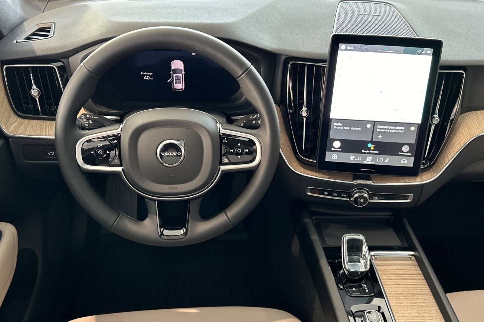 New 2026 Volvo XC60 B5 Plus w/ Climate Package image 16