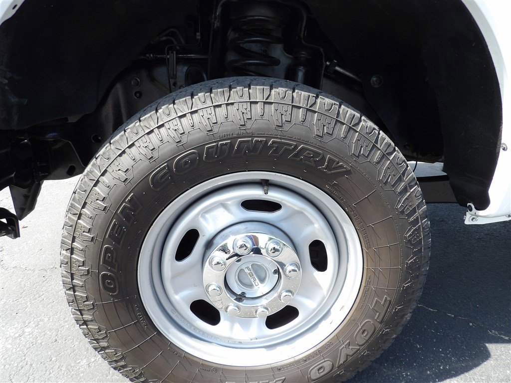 Used 2015 Ford F250 XL w/ Power Equipment Group image 15