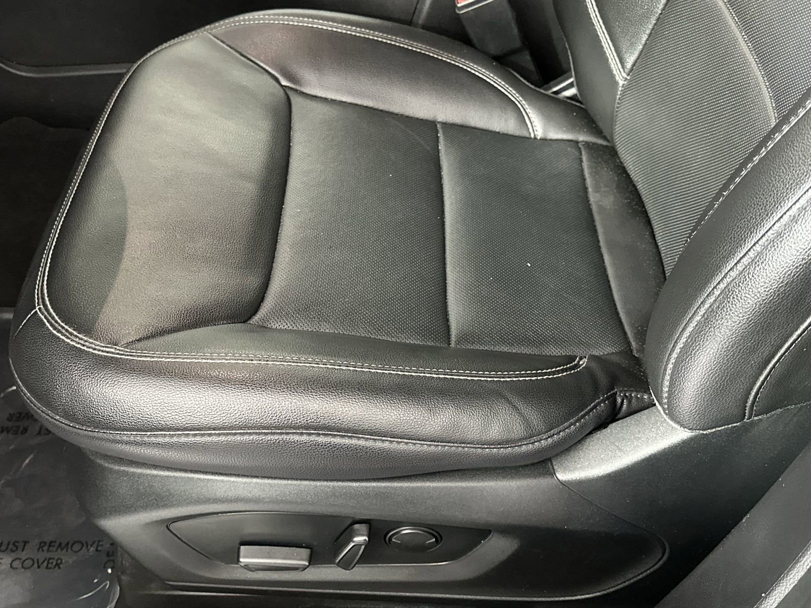 Used 2022 Ford Explorer Limited w/ Equipment Group 301A image 16