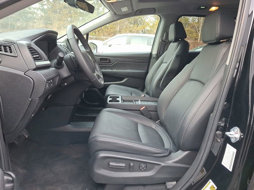 Used 2023 Honda Odyssey EX-L image 13