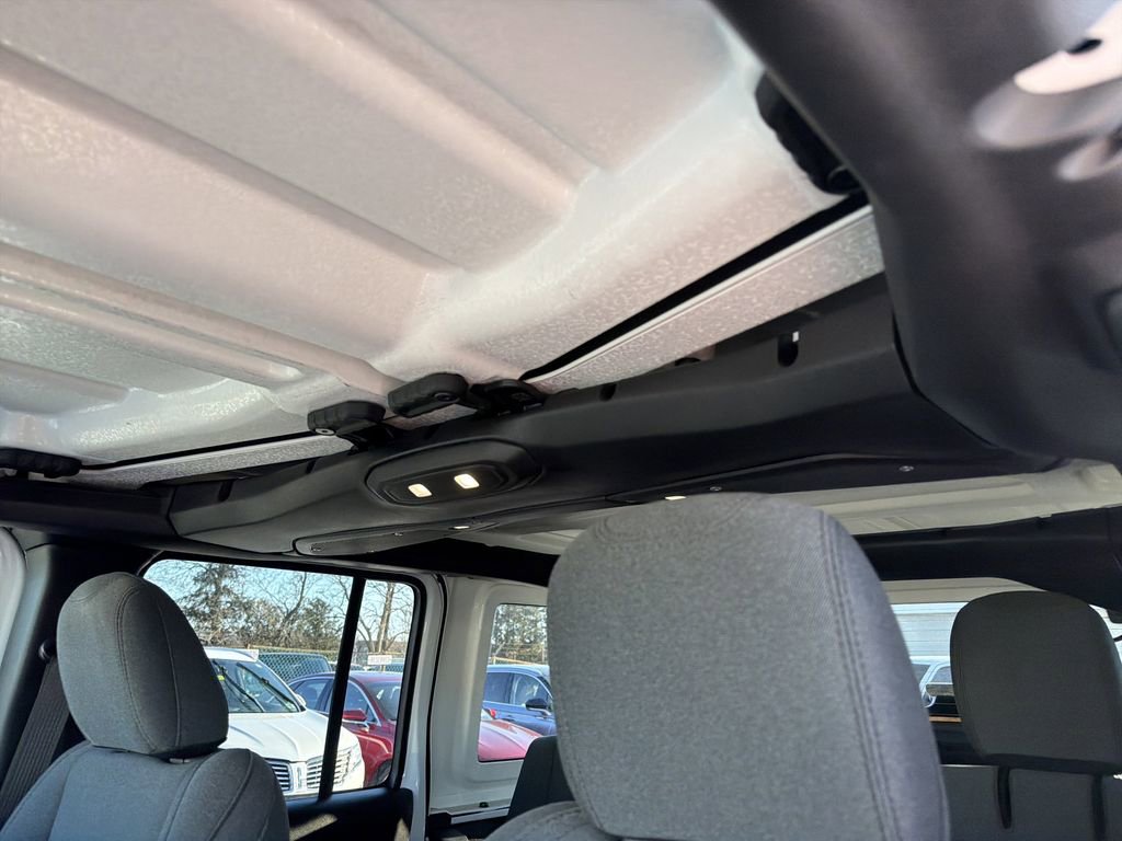 Used 2024 Jeep Wrangler Unlimited w/ Convenience Group AWD/4WD image 29