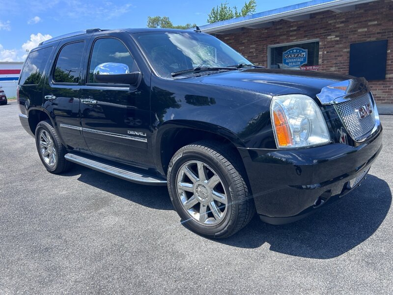Used 2013 GMC Yukon Denali AWD/4WD image 1