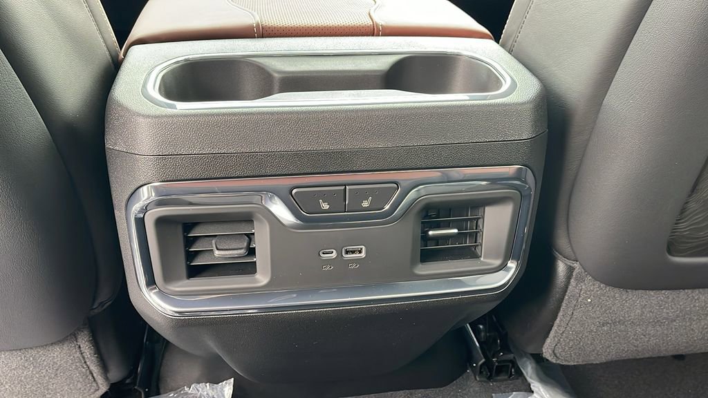 New 2026 GMC Sierra 3500 Denali Ultimate image 17