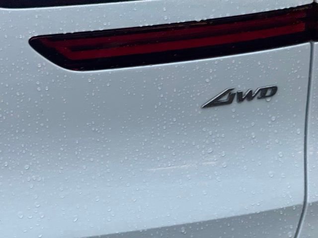 Used 2026 Genesis GV70 2.5T Select image 10