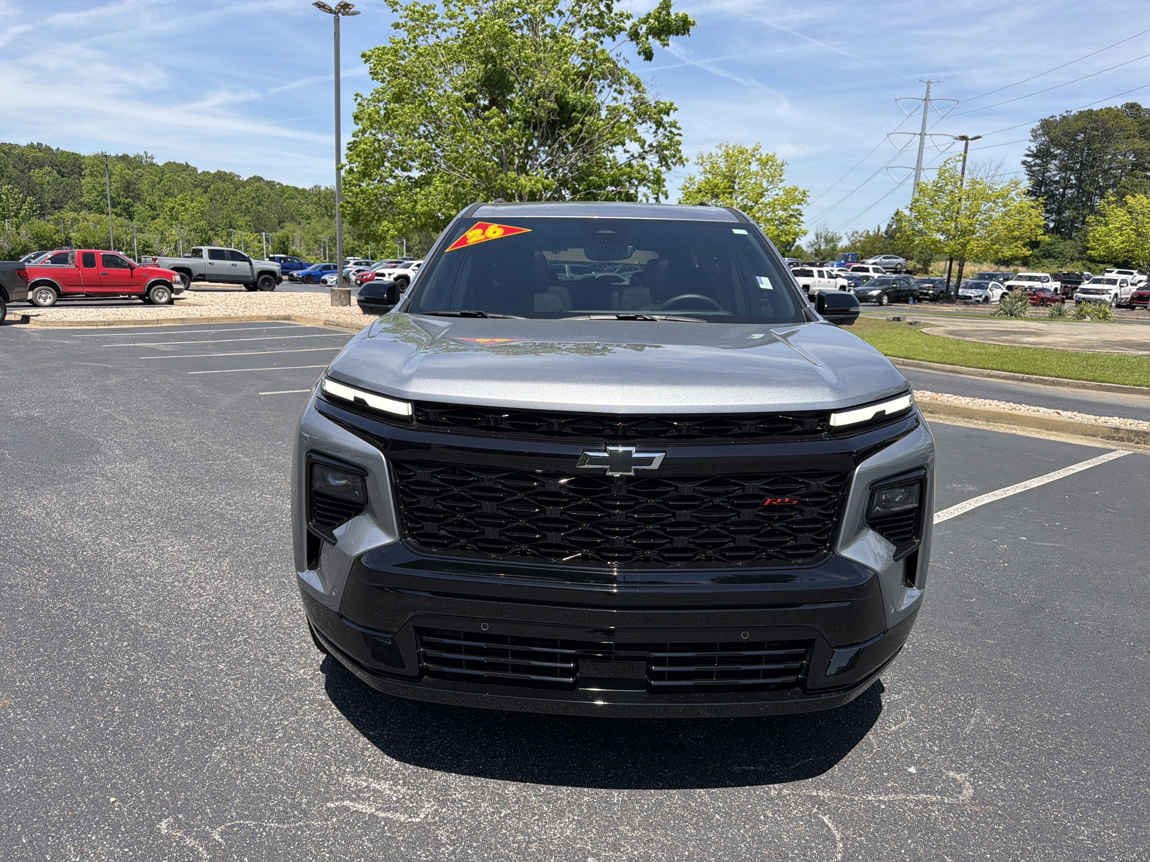 Used 2026 Chevrolet Traverse RS FWD image 2