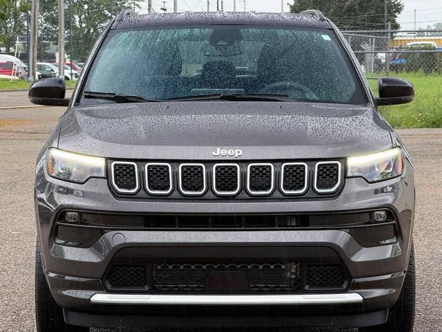 Certified 2023 Jeep Compass Limited w/ Elite Group AWD/4WD image 2