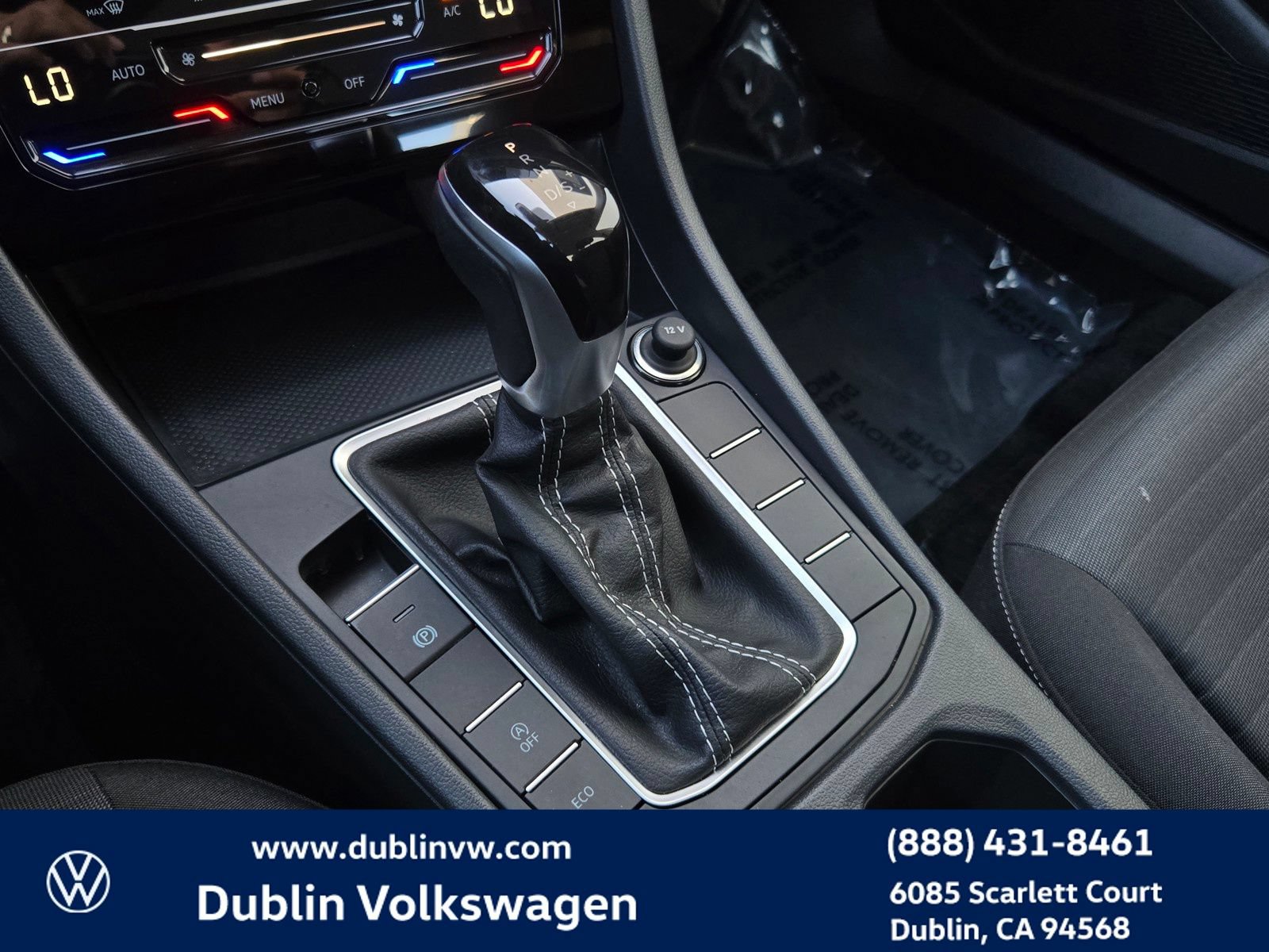 Certified 2025 Volkswagen Jetta S FWD image 17