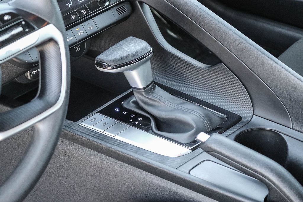 Used 2024 Hyundai Elantra SEL FWD image 19