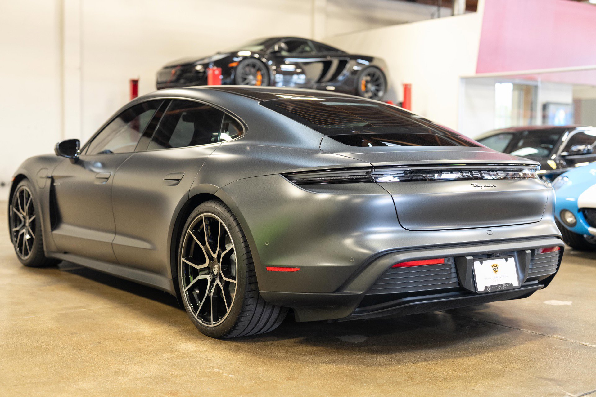 Used 2025 Porsche Taycan RWD image 8