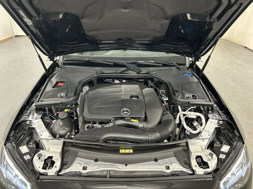 Used 2021 Mercedes-Benz E 350 4MATIC Sedan w/ Premium Package image 25
