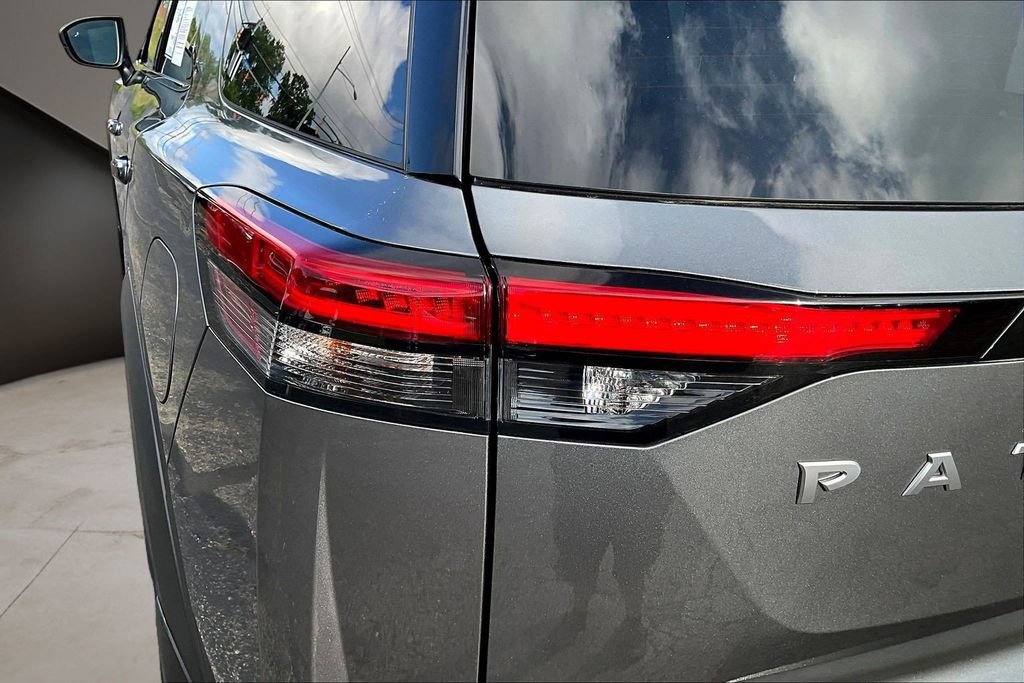 Certified 2024 Nissan Pathfinder S AWD/4WD image 23