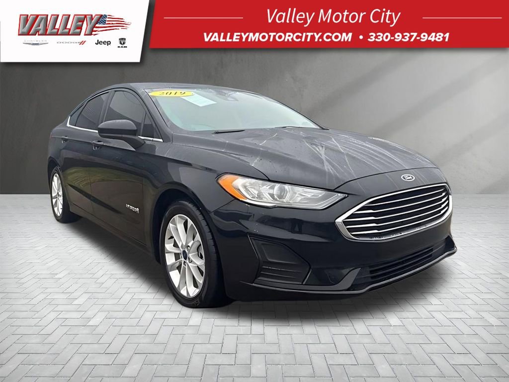Used 2019 Ford Fusion SE