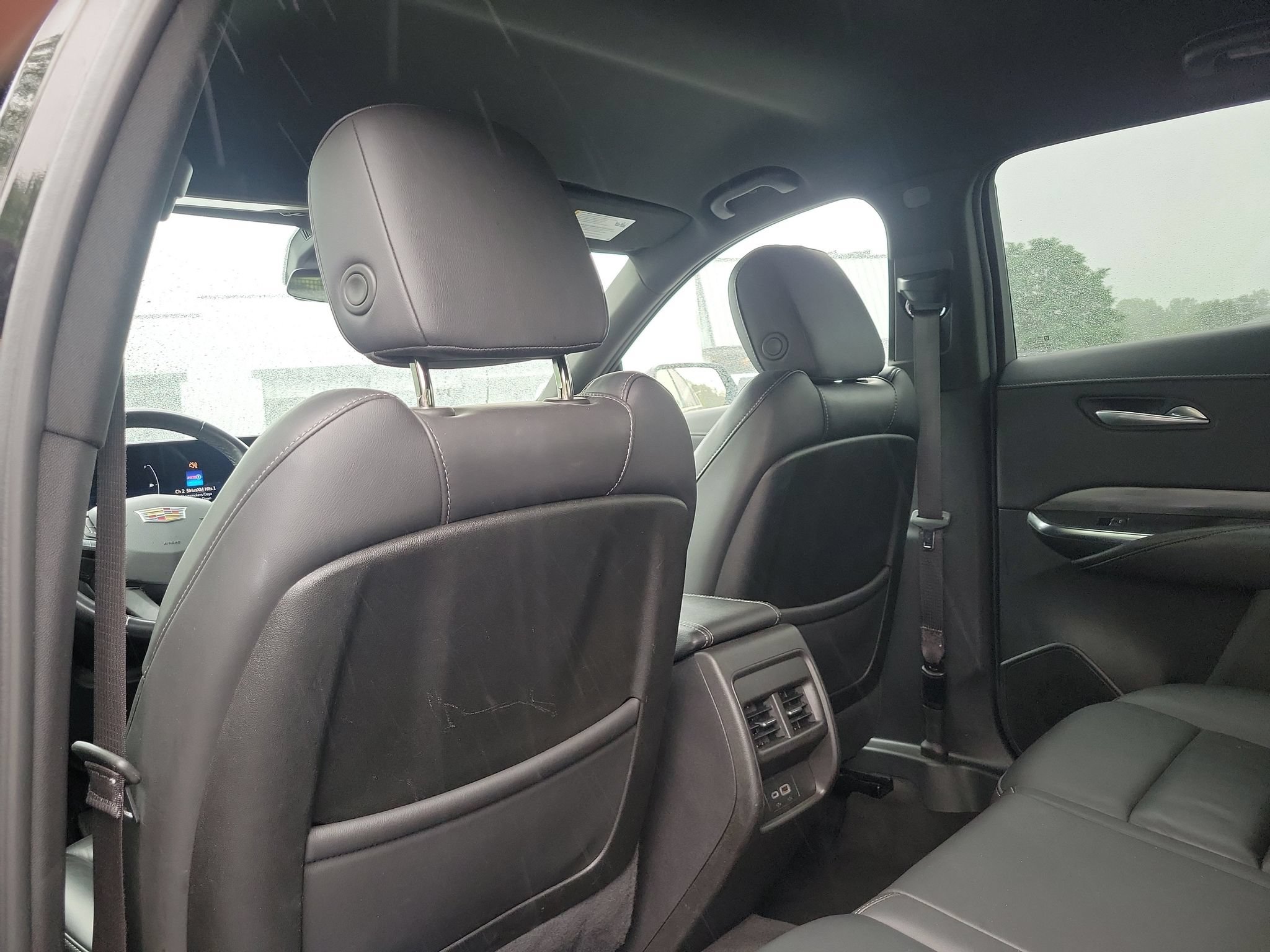Used 2024 Cadillac XT4 Premium Luxury FWD image 22