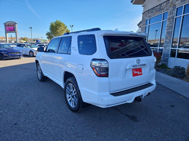Used 2022 Toyota 4Runner TRD Sport image 3