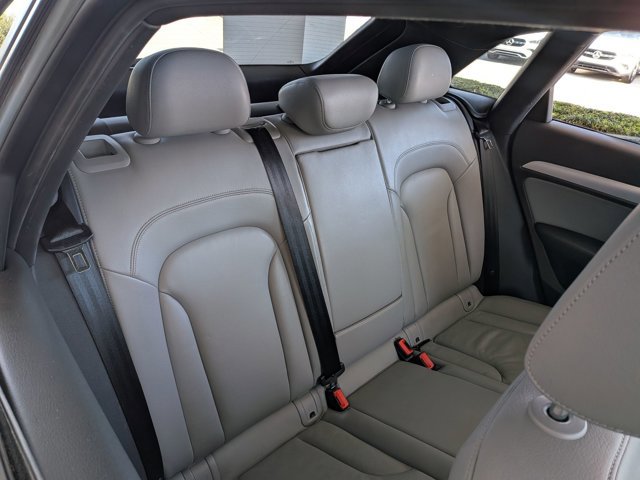 Used 2018 Audi Q3 2.0T Premium w/ Convenience Package image 18