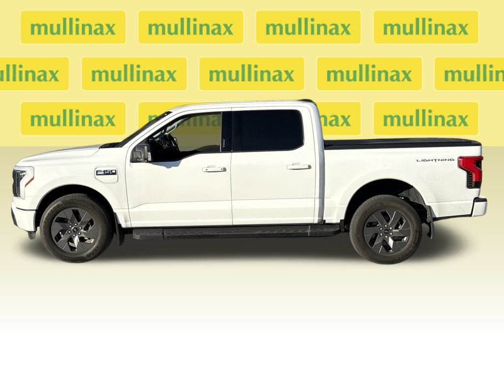 Used 2024 Ford F150 Lightning Flash image 10