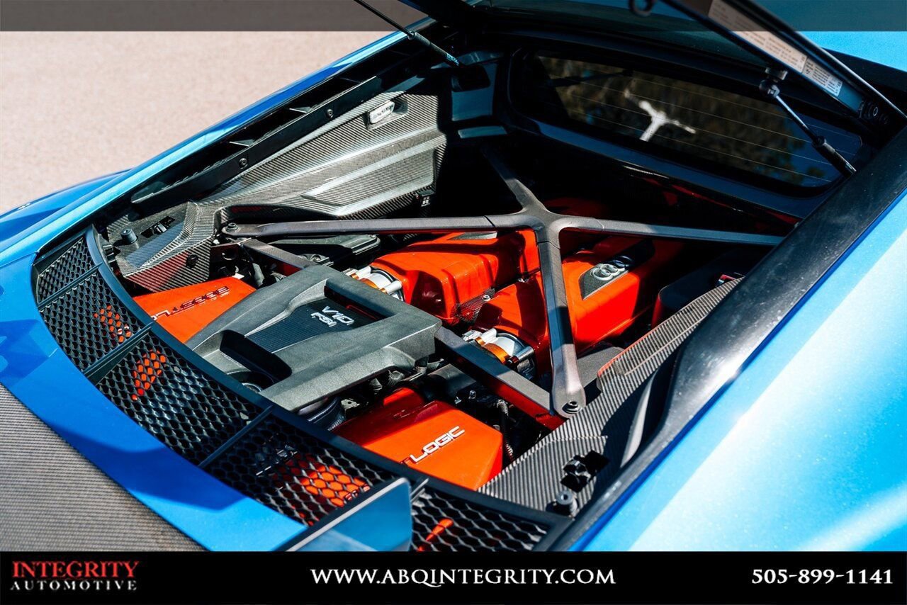 Used 2017 Audi R8 V10 w/ Carbon Exterior Package image 49