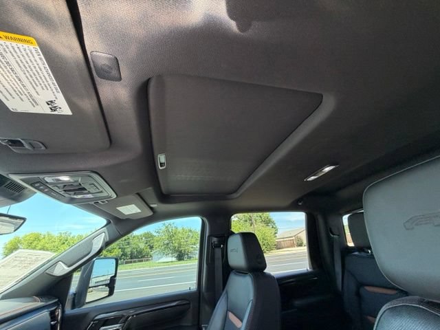 Used 2024 GMC Sierra 3500 AT4 w/ AT4 Premium Plus Package AWD/4WD image 17