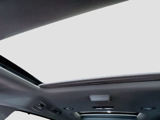 New 2027 Kia Carnival SX w/ Dark Edition Package FWD image 23