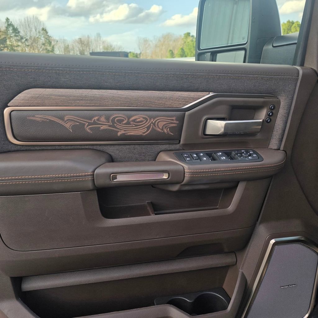 New 2026 RAM 3500 Longhorn image 10