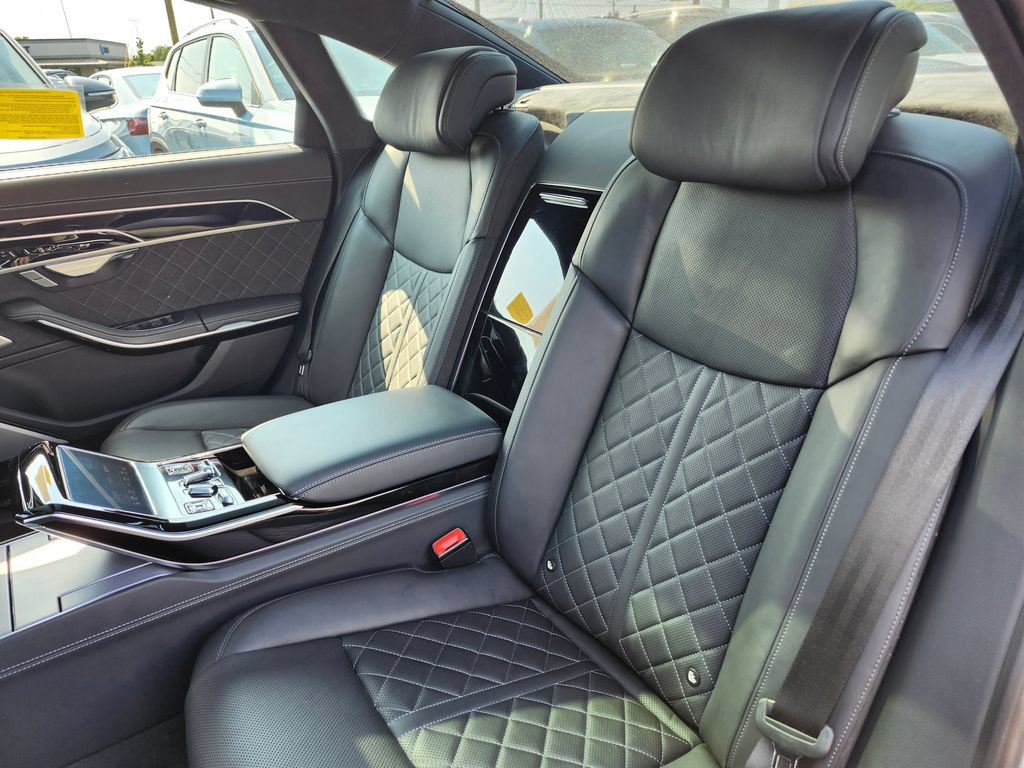 Certified 2023 Audi S8 AWD/4WD image 12