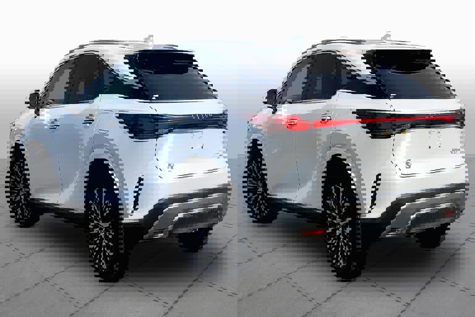 Used 2023 Lexus RX 350 Premium Plus w/ Accessory Package image 12