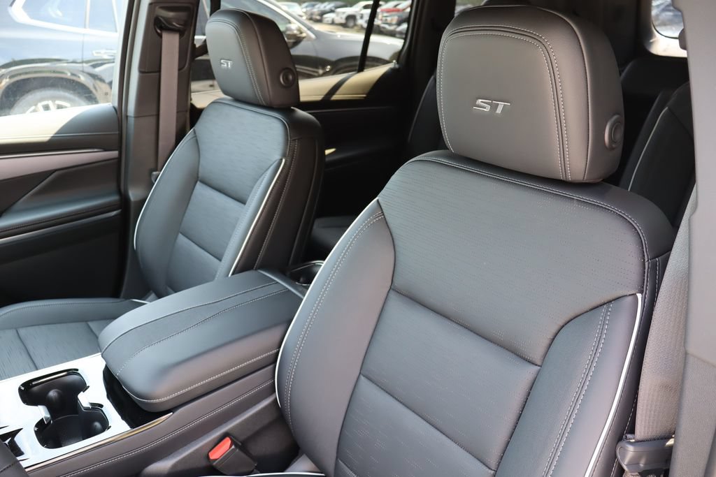 New 2026 Buick Enclave Sport Touring w/ Power Package AWD/4WD image 11