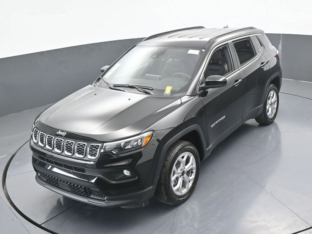 Used 2026 Jeep Compass Latitude AWD/4WD image 40