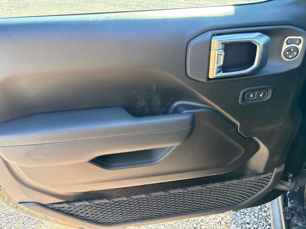 New 2026 Jeep Gladiator Sport AWD/4WD image 10